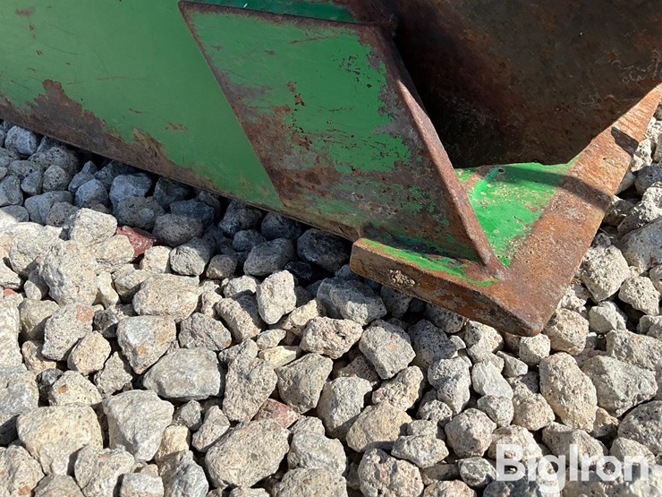 john-deere-7-image-13