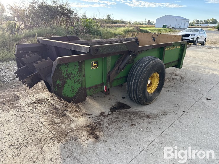 john-deere-450-image-5