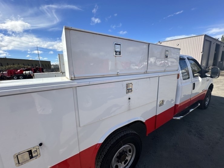2006-ford-f350-xl-image-20
