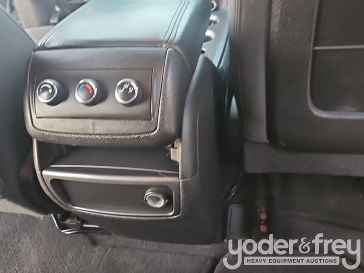 2009-chevrolet-traverse-image-32