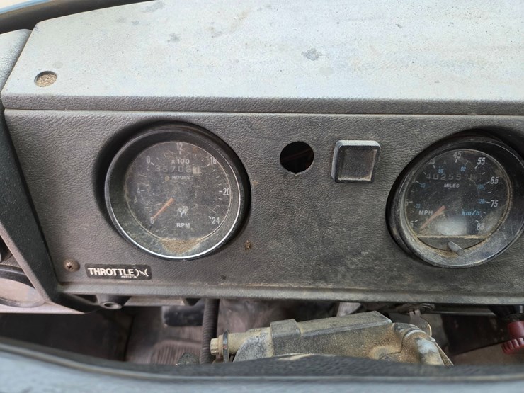 1994-mack-rd688s-image-28
