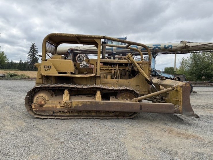 1967-caterpillar-d8h-image-3