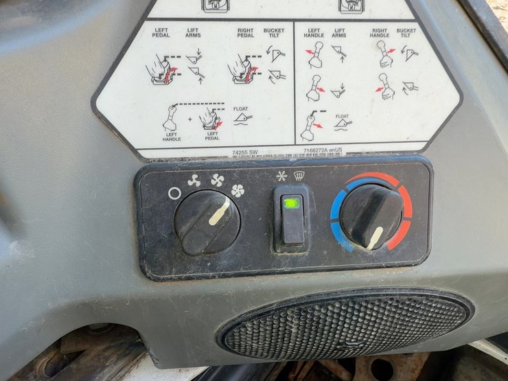 2017-bobcat-s770-image-18