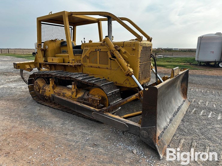 caterpillar-d6c-image-3