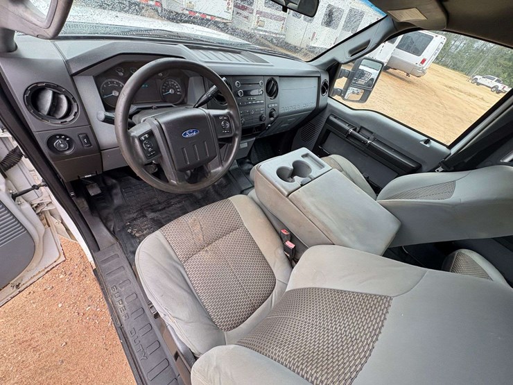 ford-f250-xlt-image-8