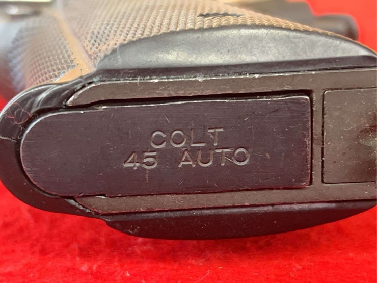 colt-government-model-1911-.45-acp-semiauto-pistol-image-11