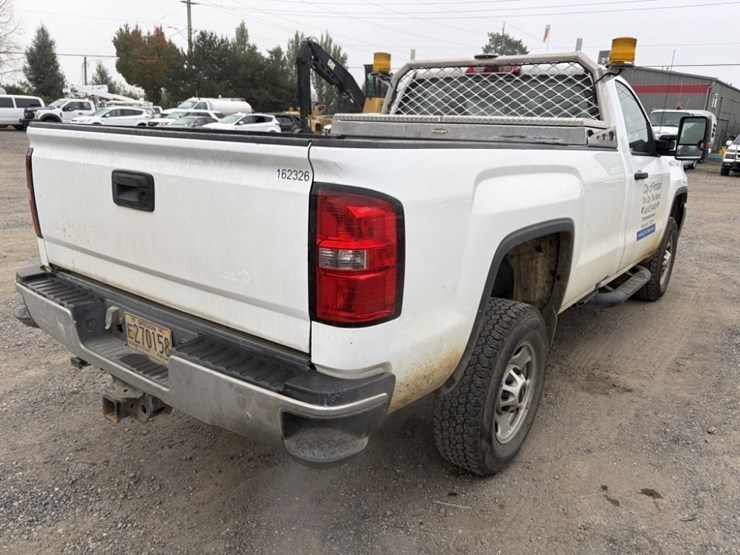 2016-gmc-sierra-pickup-image-4
