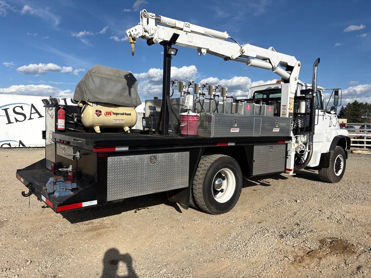 1991-ford-l9000-image-5
