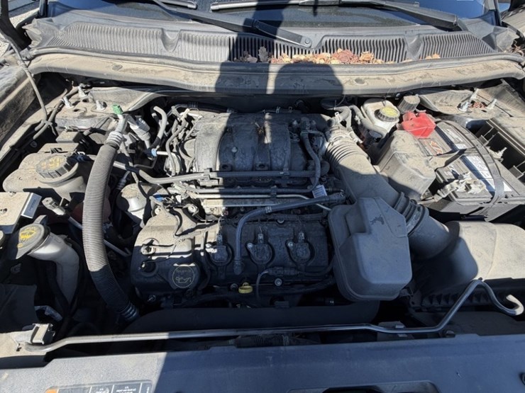 2018-ford-explorer-image-13