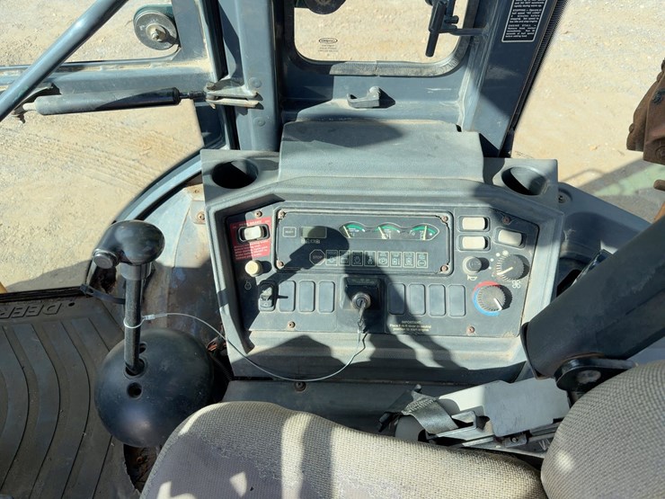2002-deere-410g-image-26