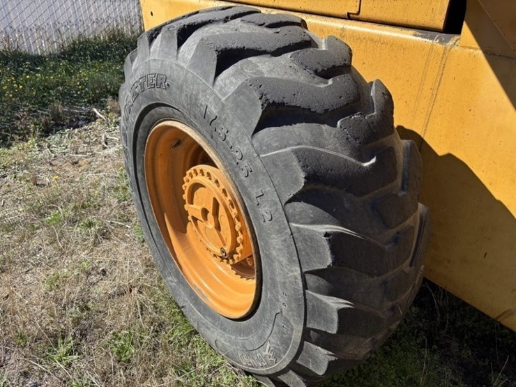 1990-case-621zf-image-11