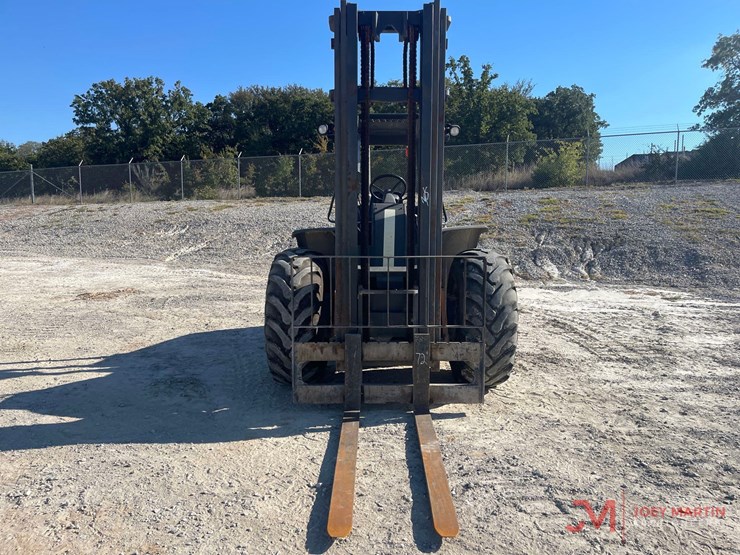 2019-case-588h-image-8