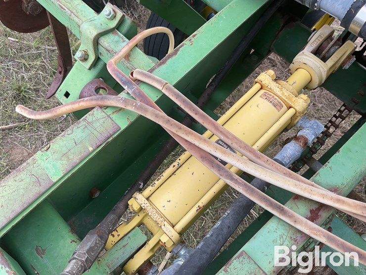 john-deere-7000-image-13