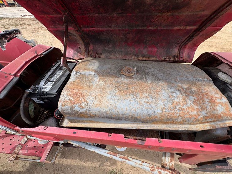 massey-ferguson-135-image-22