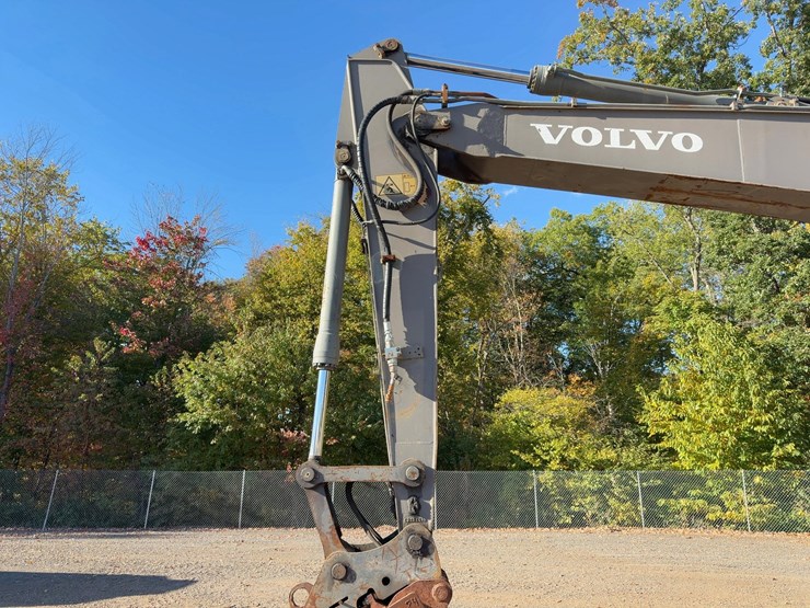 2005-volvo-ew180b-image-14