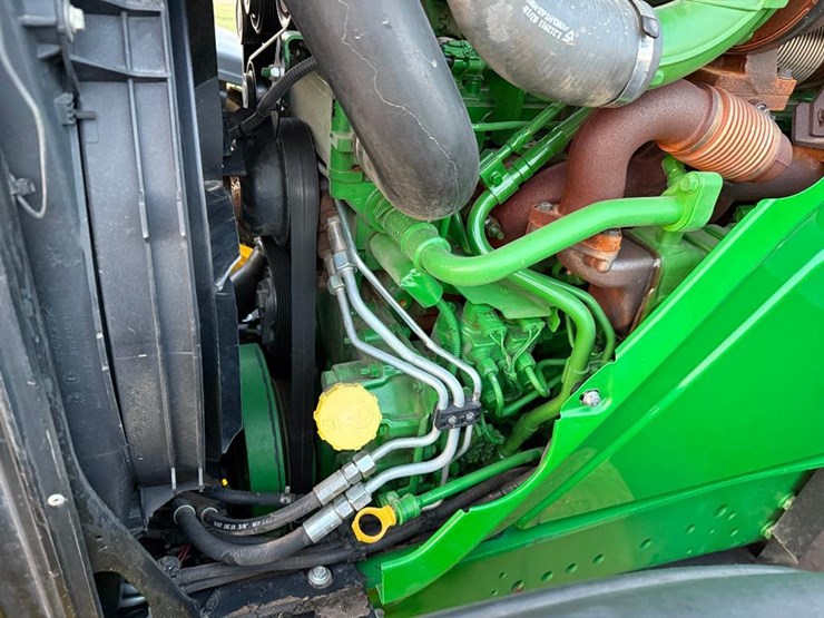 john-deere-6215r-image-50
