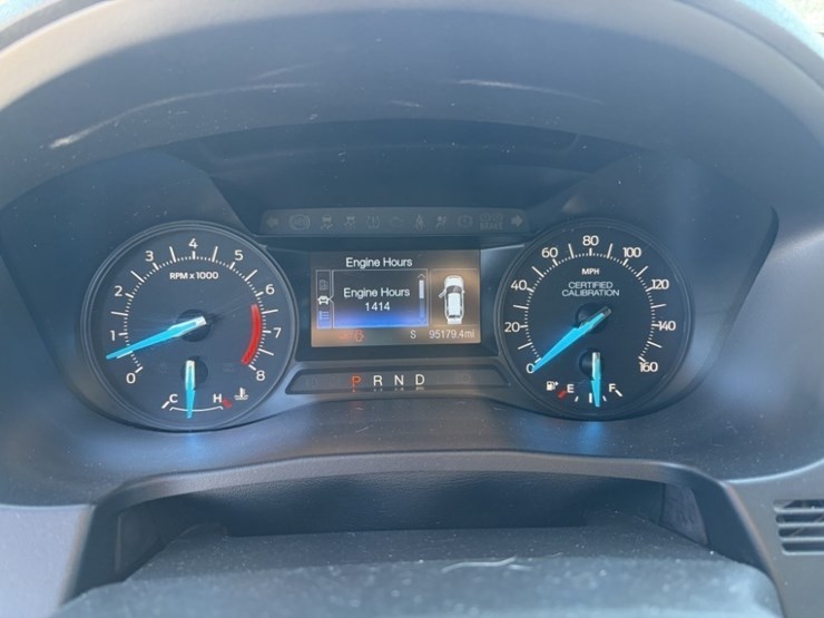 2018-ford-explorer-image-27