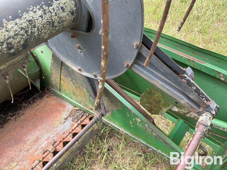 john-deere-16-image-15