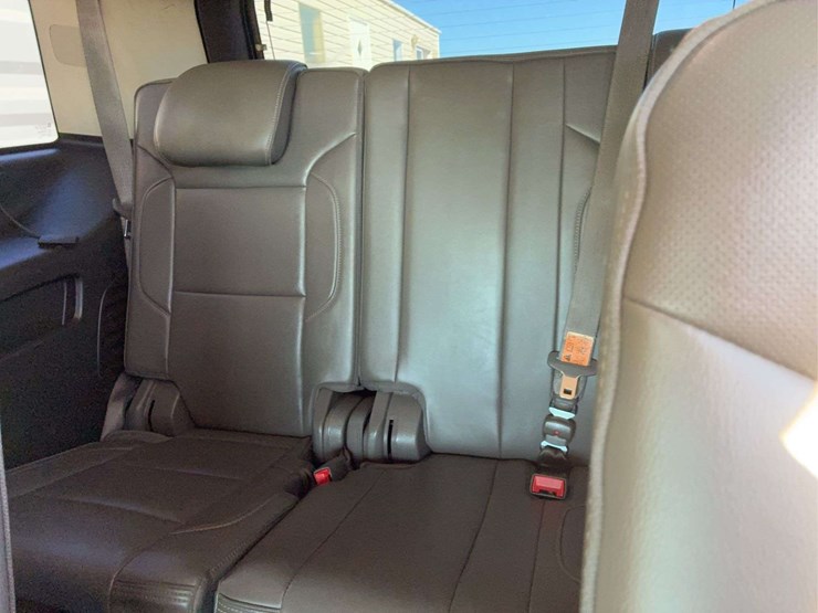 2015-gmc-yukon-denali-image-21