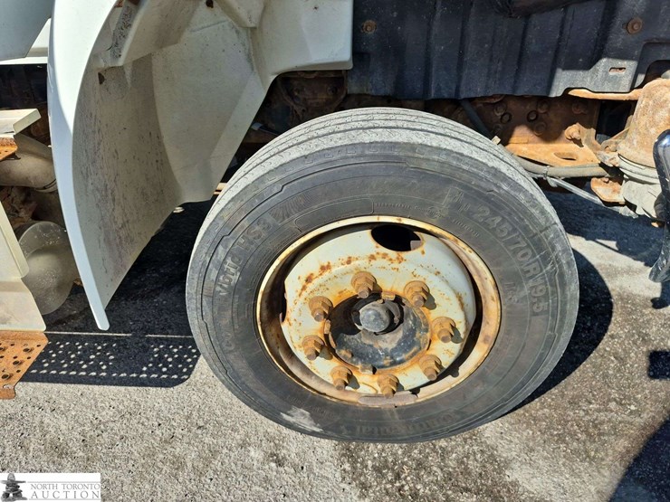 2017-international-durastar-4300-image-28