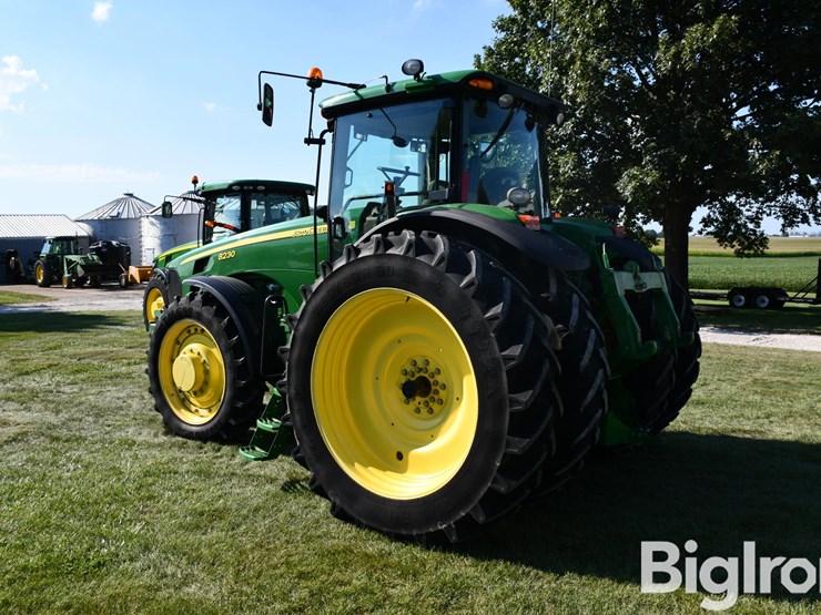 2008-john-deere-8230-image-7