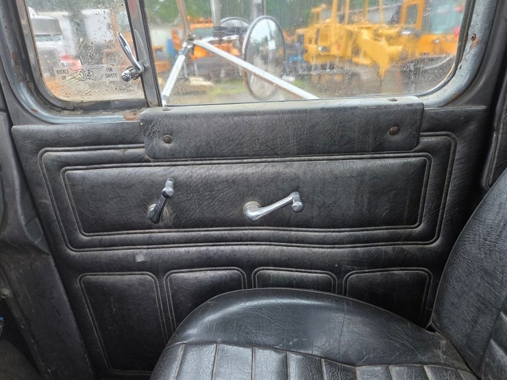 1994-mack-rd688s-image-31
