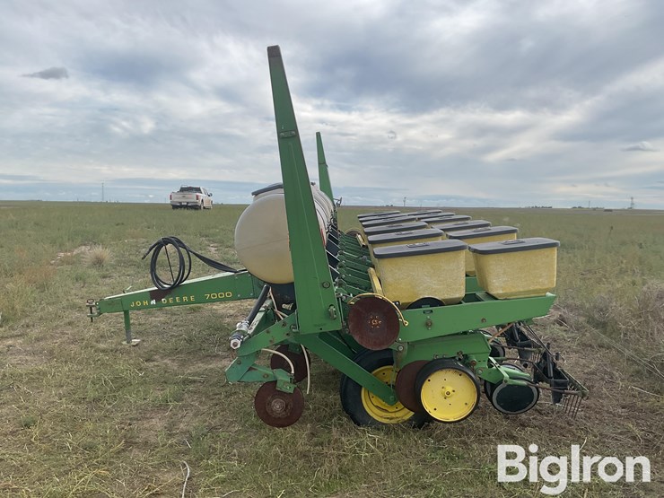 john-deere-7000-image-8