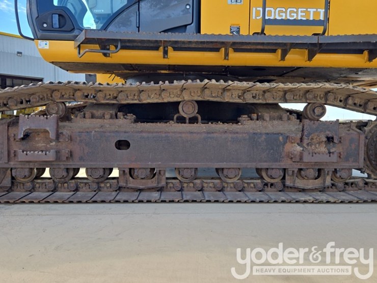 2019-deere-470g-lc-image-10