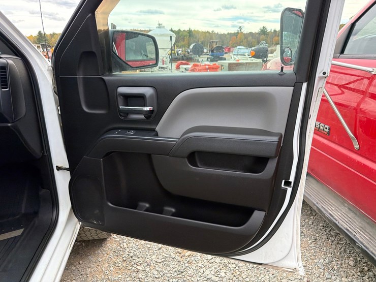 2019-chevrolet-silverado-1500-image-73