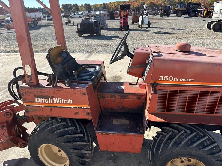 ditch-witch-350sx-image-27