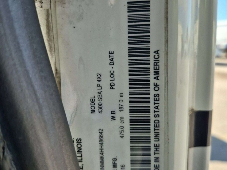 2017-international-durastar-4300-image-15