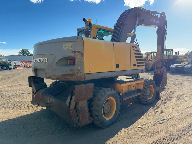 2005-volvo-ew180b-image-5