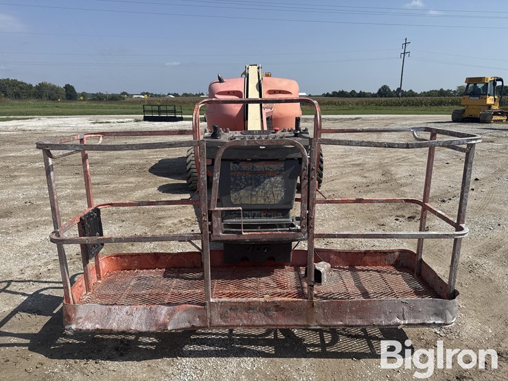 2002-jlg-400s-image-2