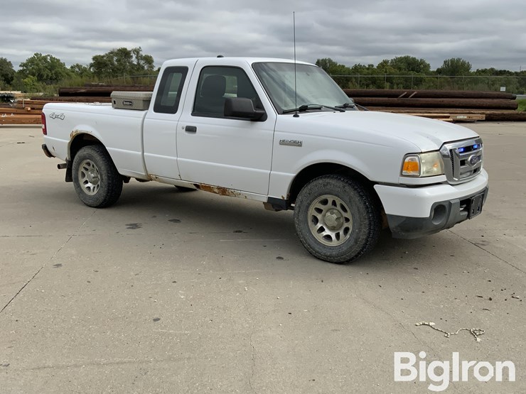 2010-ford-ranger-xlt-image-3
