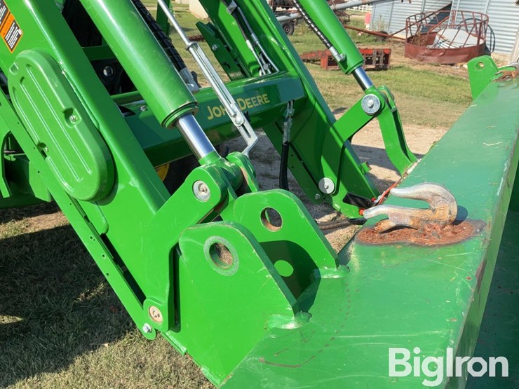 2019-john-deere-6130m-image-18