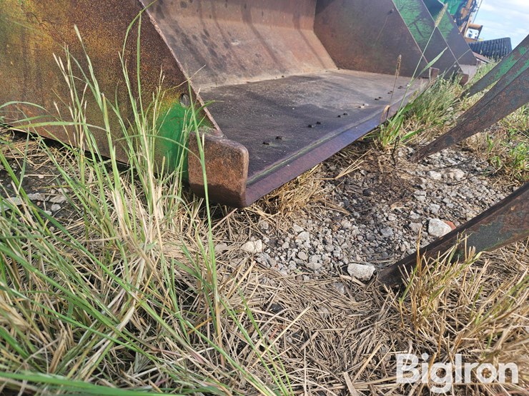 john-deere-158-image-14