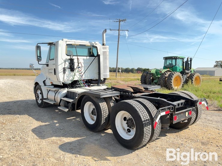 2011-international-prostar-image-7