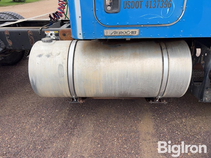 2013-kenworth-t660-image-14