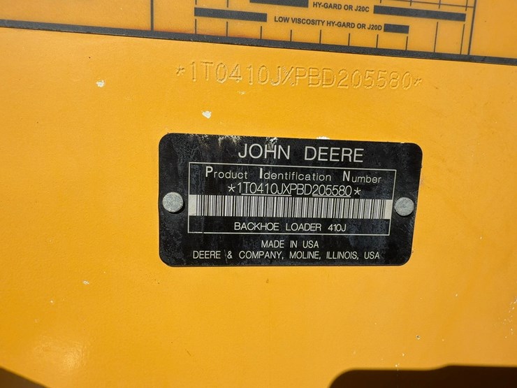 2011-deere-410j-image-30
