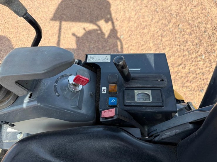 deere-17g-image-37