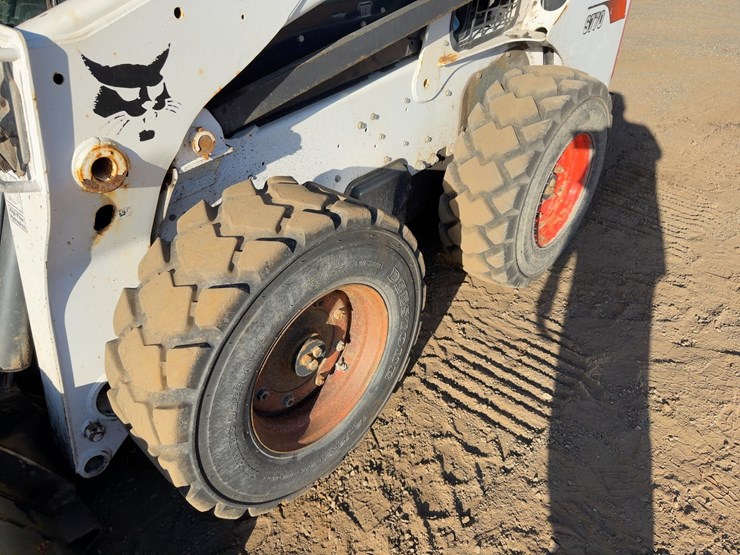 2017-bobcat-s770-image-15
