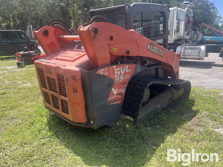 2019-kubota-svl95-2s-image-5