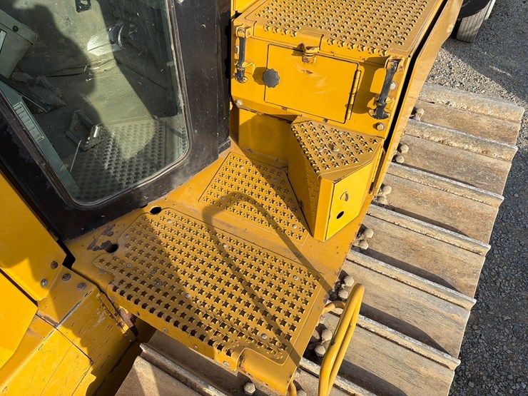 caterpillar-d6t-lgp-image-58