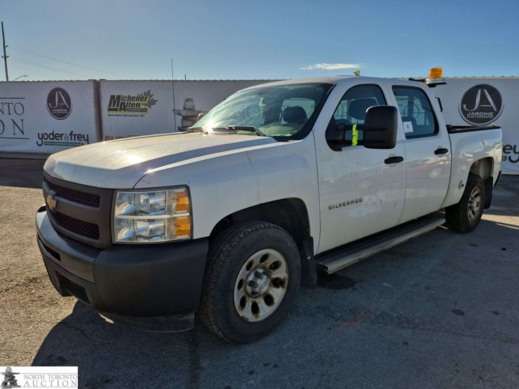 2012-chevrolet-silverado-1500-image-1