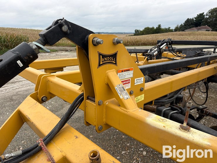2007-landoll-2327-image-12