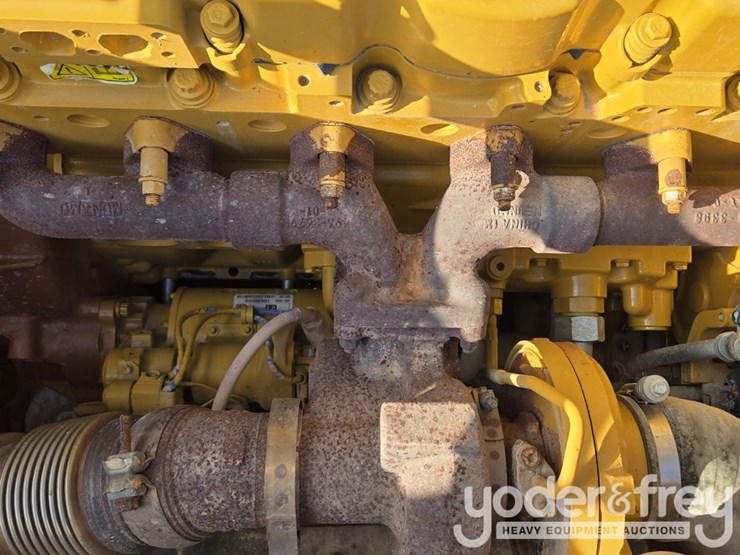 2022-caterpillar-336-image-59