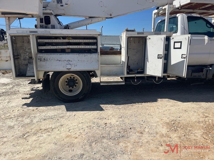 2003-ford-f750-image-19