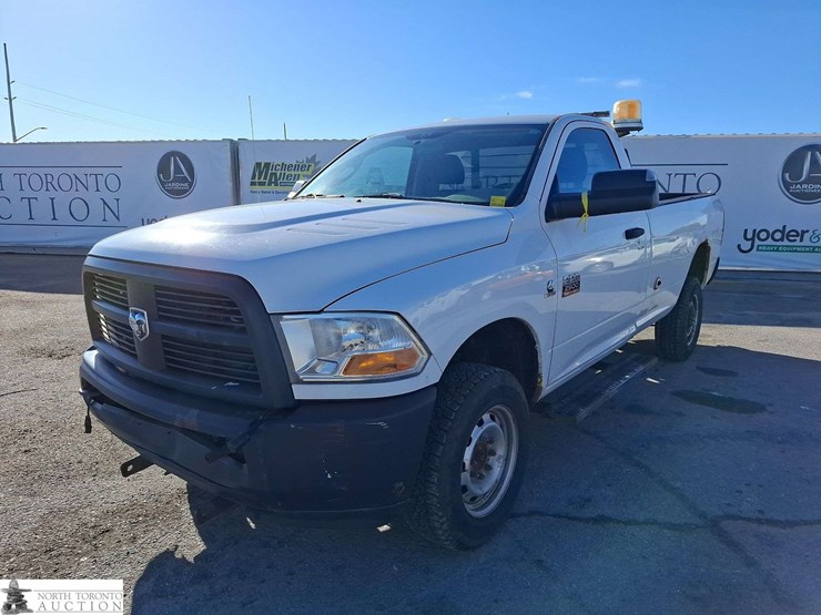 2012-dodge-2500-image-1
