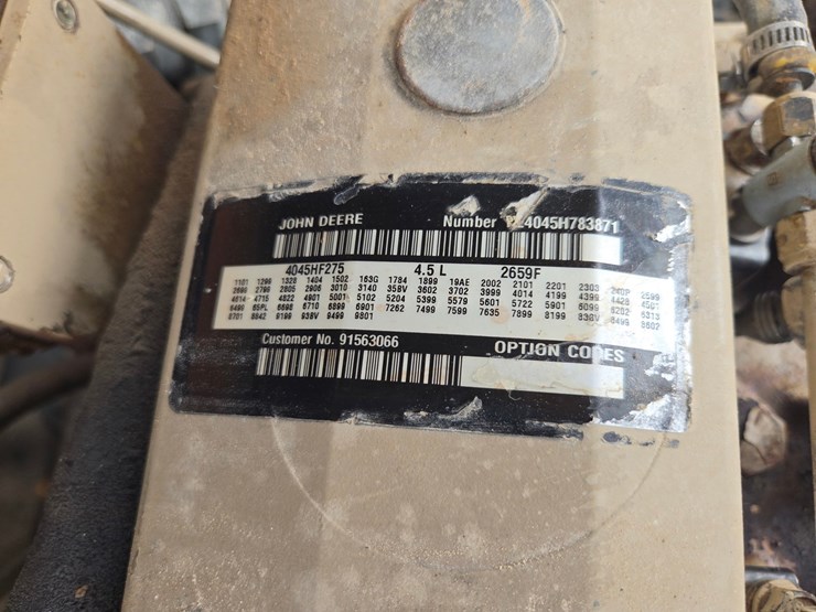 2010-jlg-g10-55a-image-37