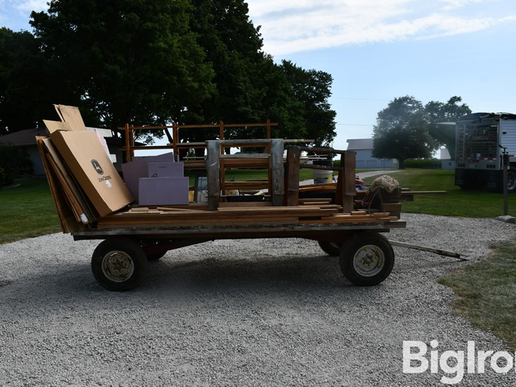 hayrack-w/-contents-image-4